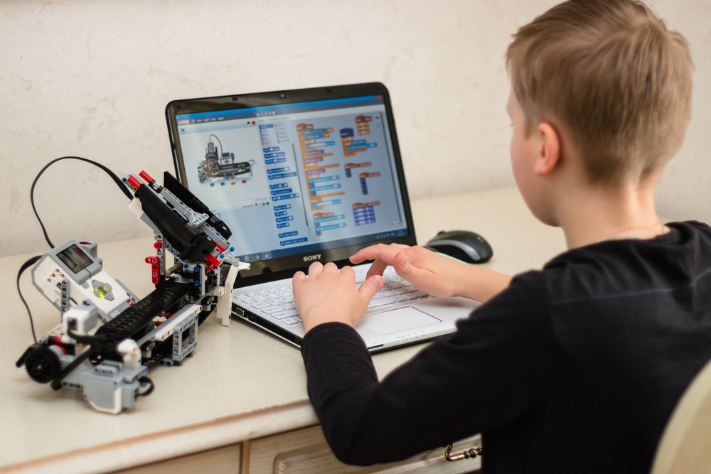 Como a programação e a robótica podem ajudar no desenvolvimento da criança
