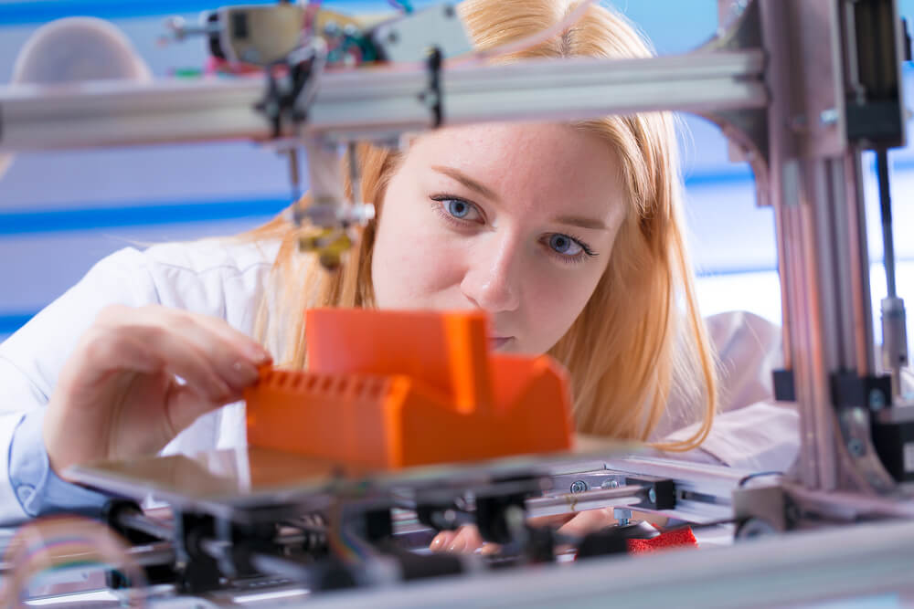Como funciona uma impressora 3D?